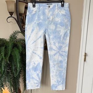 GAP Denim Boyfriend Tie-Dye Light Blue White Cropped Raw Hemline Mid Rise Jeans